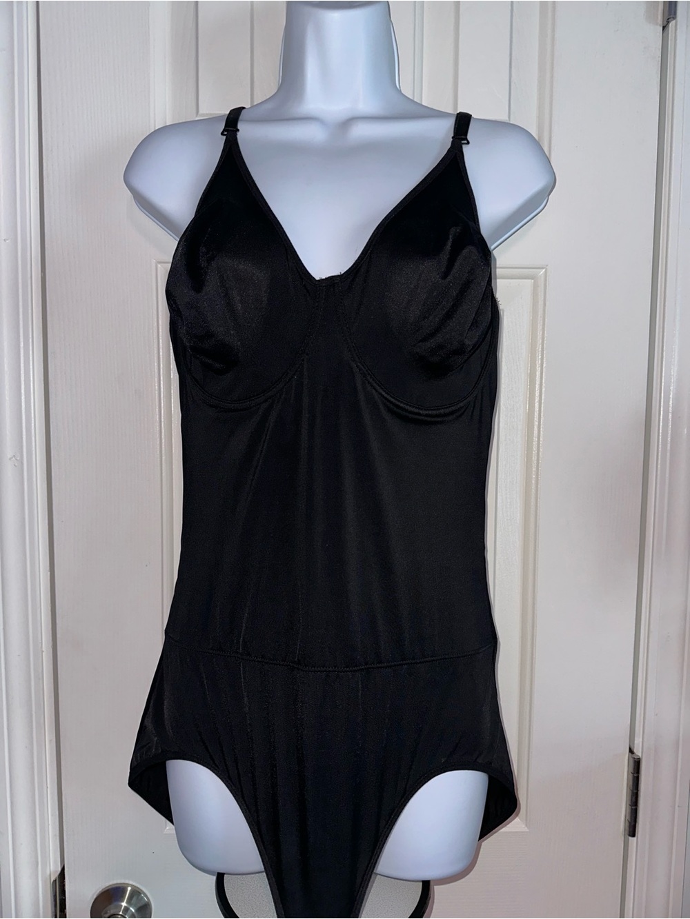 Black Delta Burke shape-wear Sz 3X